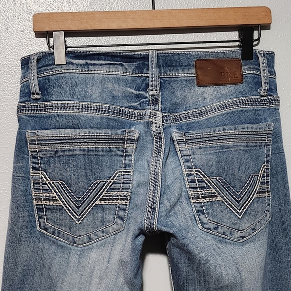 BKE CARTER Bootleg Jeans Womens Size 29 Long Medium Wash Embroidered Pockets - Picture 6 of 12